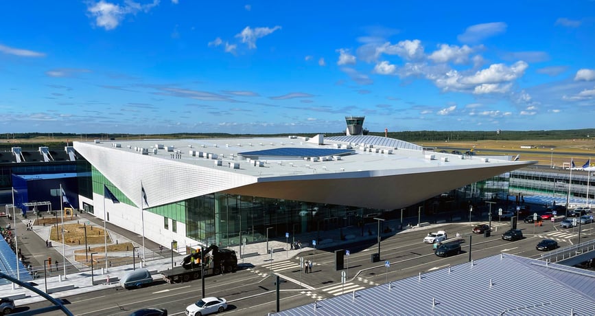 LapWallilta kattoelementit Helsinki-Vantaan lentoaseman terminaali 2.
